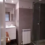 Terraza, Wifi, A 10 Minutos Del Centro En Bus Apartment