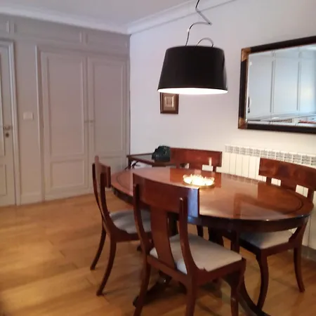 Terraza, Wifi, A 10 Minutos Del Centro En Bus Appartement