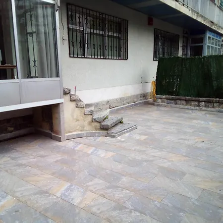 Terraza, Wifi, A 10 Minutos Del Centro En Bus Appartement *